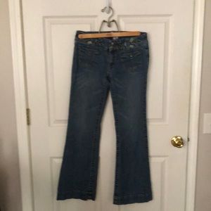 Candie’s denim/jeans Gorgeous size 7. Detailed embroidered work!